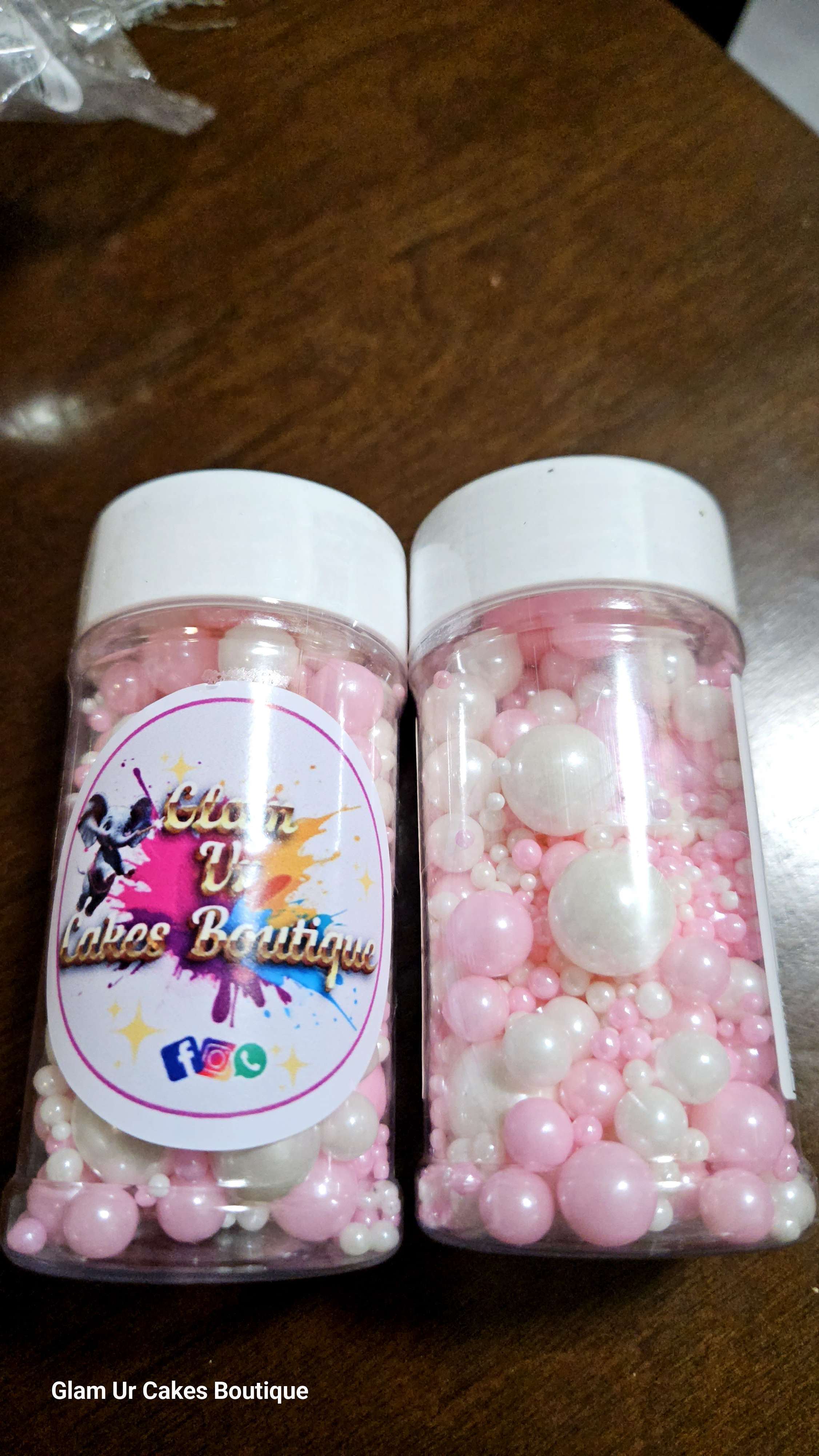 Pink and white mixed dragees