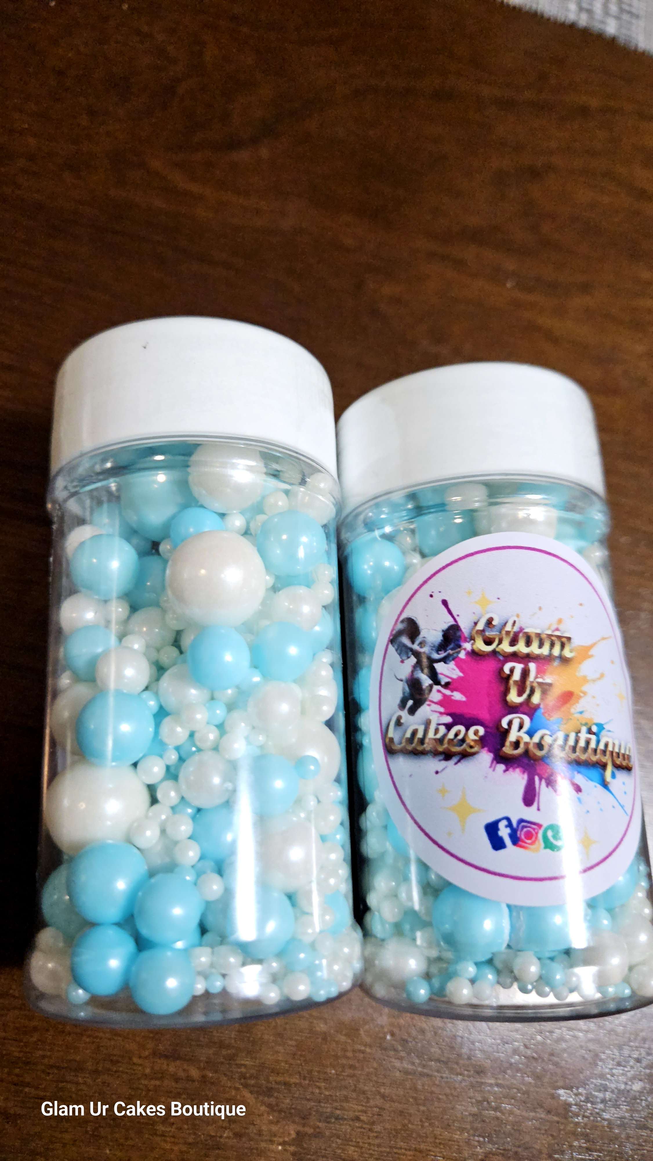 Blue and white dragees